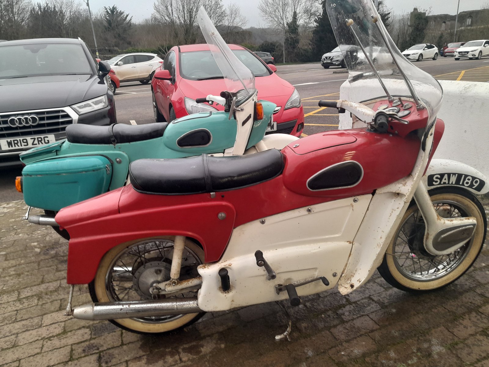 Click here to view ariel leaders arriving at shop for sale 002 <h2>2024-02-29 - More New Arrivals in the Showroom</h2> at at higher resolution. Image of ariel leaders arriving at shop for sale 002 <h2>2024-02-29 - More New Arrivals in the Showroom</h2>