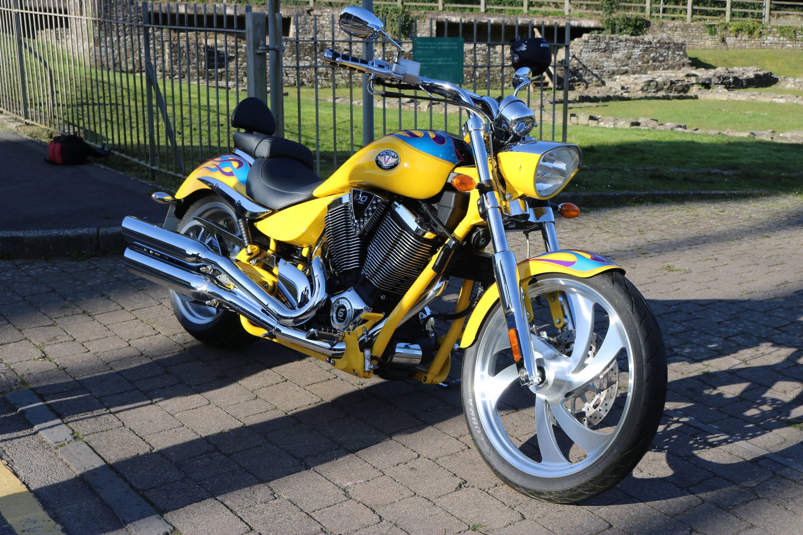 Image of arlen ness victory jackpot for sale019 <h2>2020-06-07 - Arlen Ness Signature Victory Vegas Jackpot for Sale</h2>