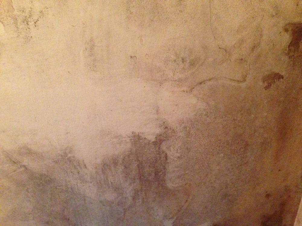 image shows: Ancient wall painting found at the hall could give clues to a great mystery