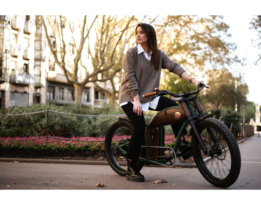 image shows: Rayvolt Cruzer Electric Bicycle Lifestyle 1