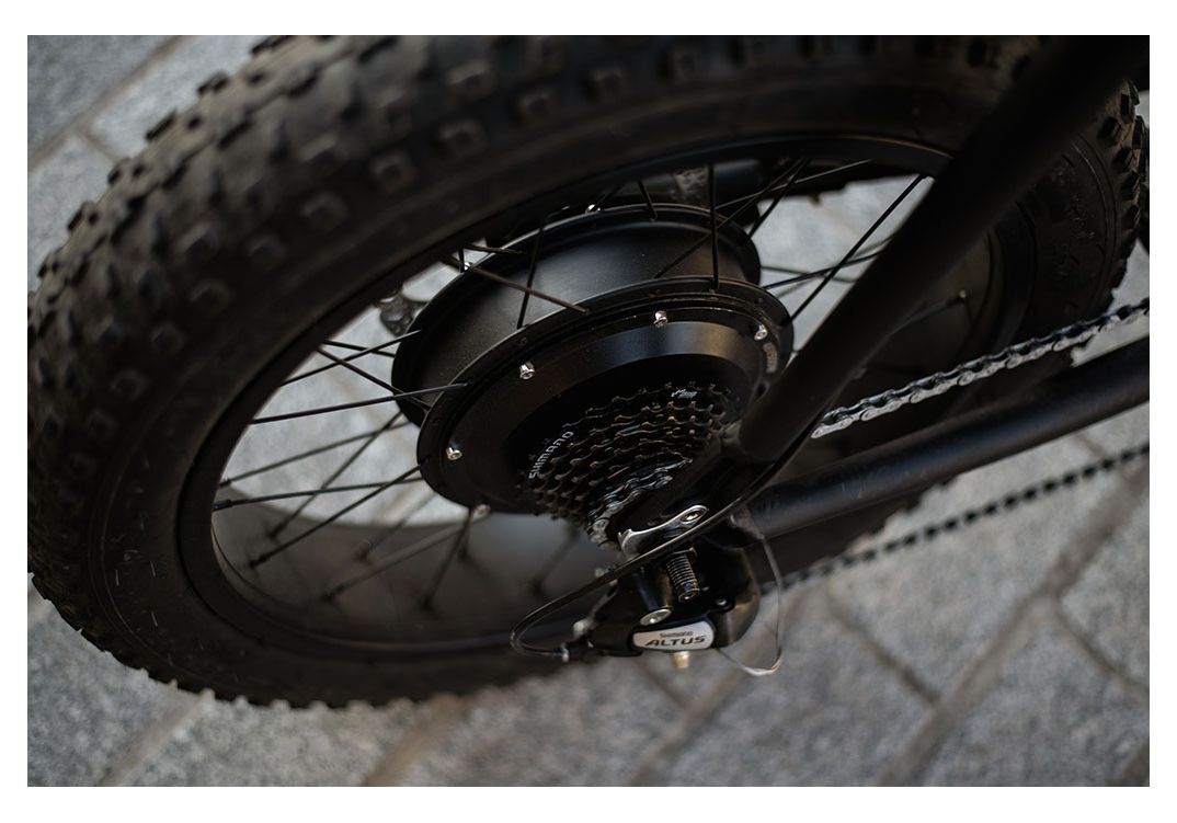 image shows: Rayvolt Ringo Electric Bicycle Detail Gears