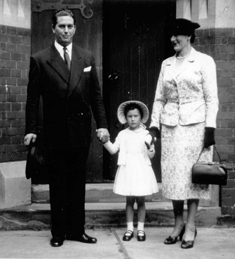 image shows: The Forcchinelli Family, Luigi and Luigia with their first-born, Gina