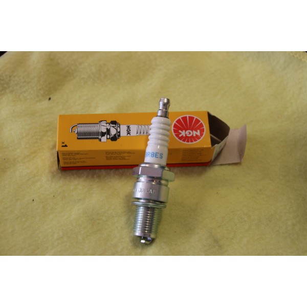 NGK BR8ES Spark Plug