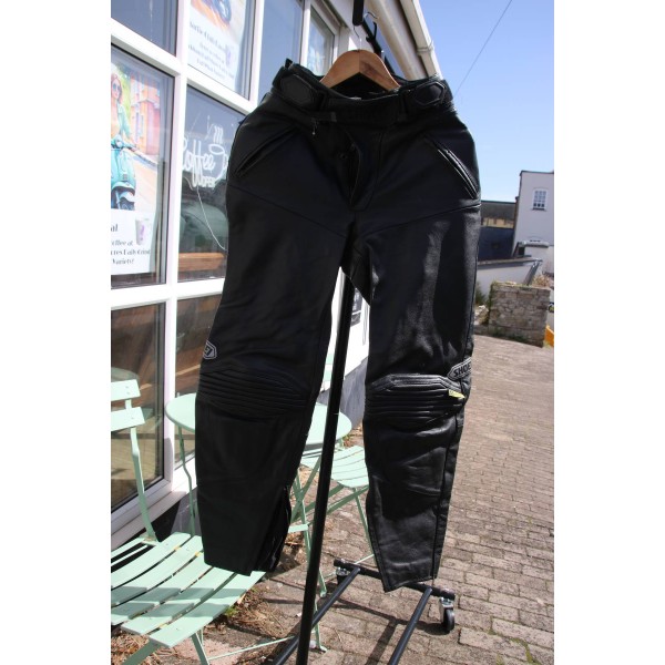 Air Ambulance Donation Shoei Leather Motorcycle Pants Size UK38